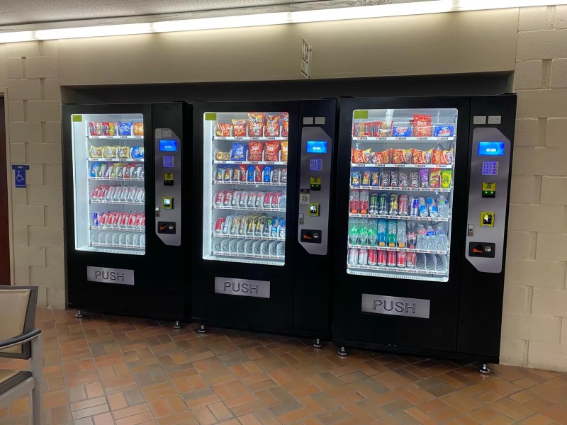 Food Snacks Items - 高品質カスタマイズ大型食品・飲料自動販売機、スナック、ドリンク、小物類対応