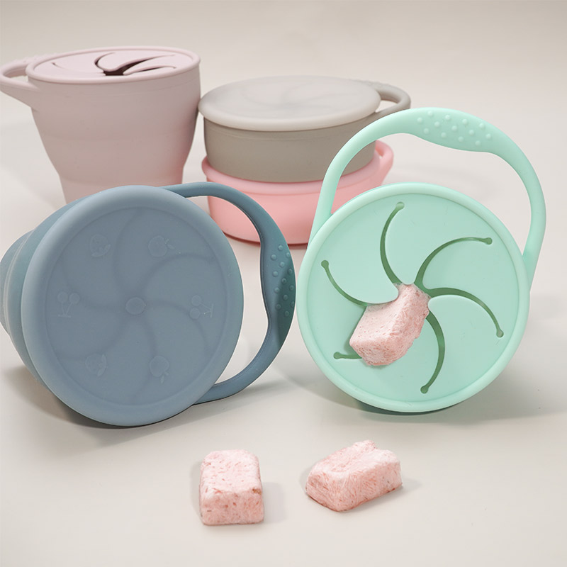 Food Snacks Items - 100%食品安全承認シリコーン容器小物用ファッショナブルなスナックカップポータブル食品カップ蓋付きベビーアクセサリー